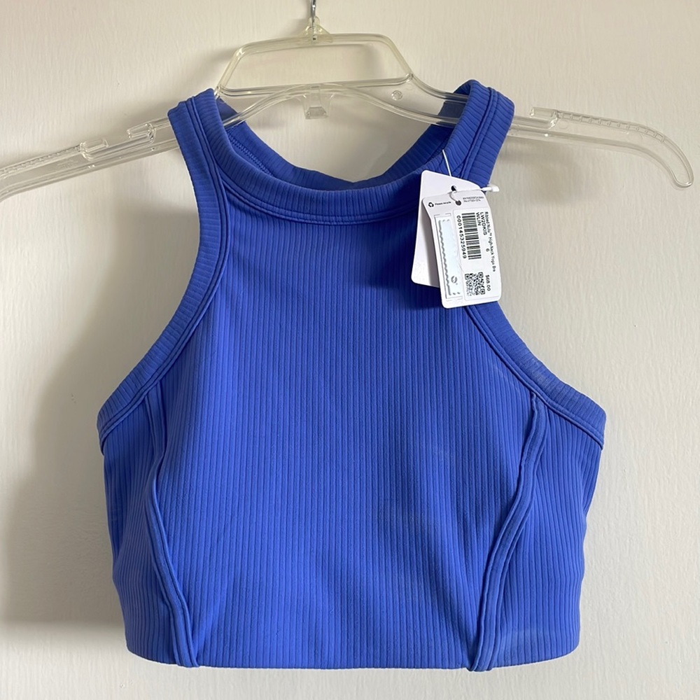 NWT Lululemon high neck sports bra